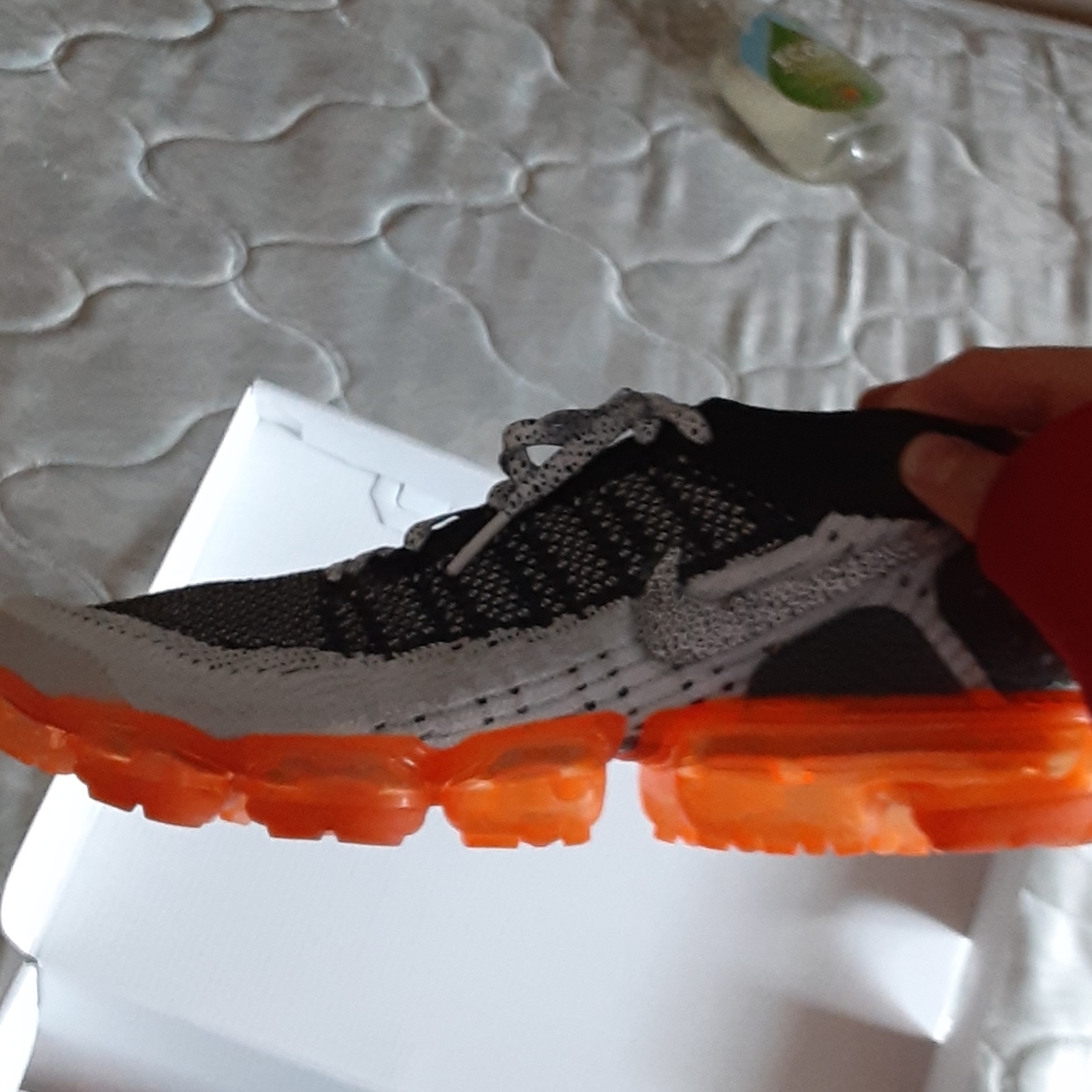 Vapormax flyknit nikes